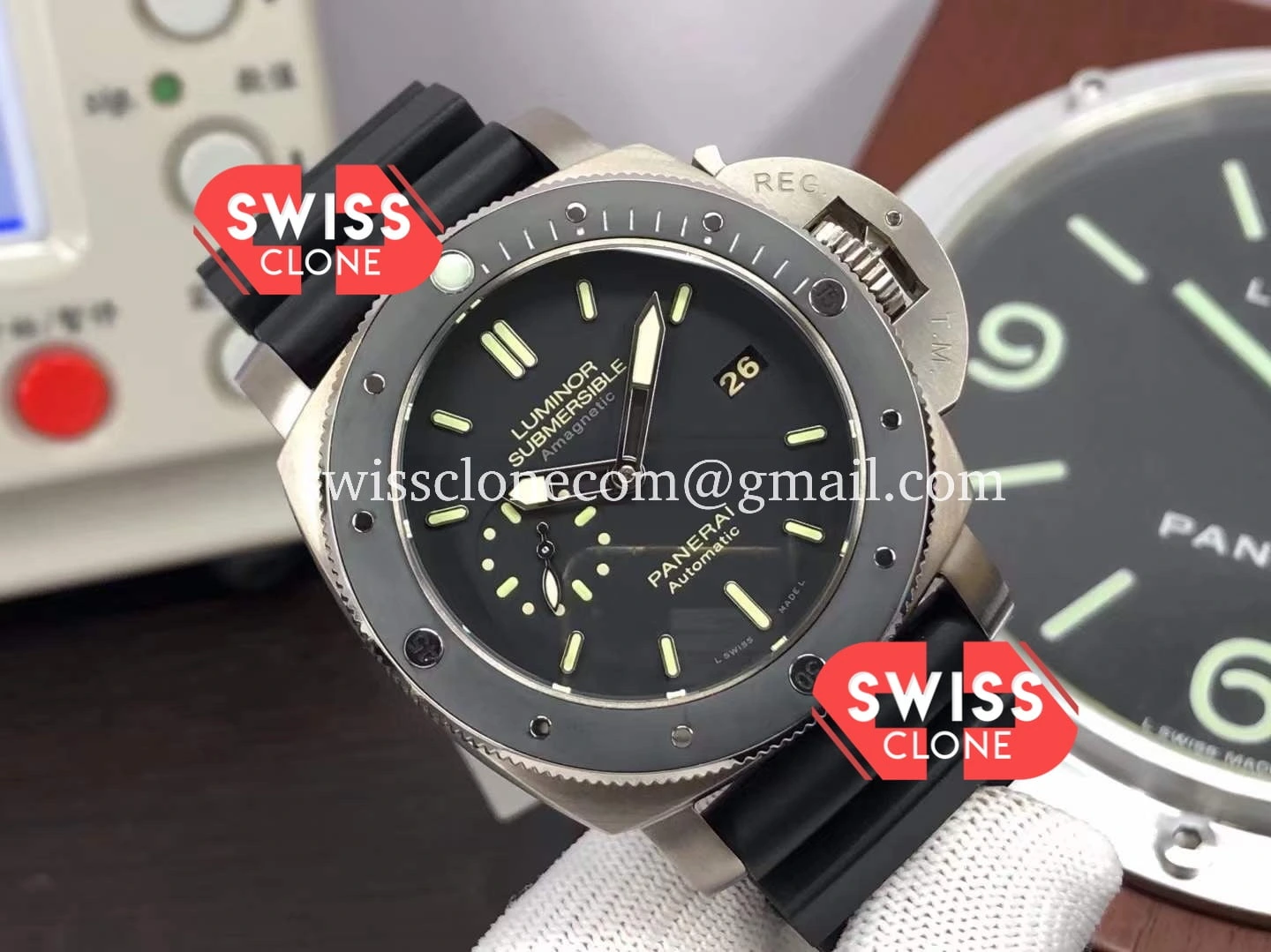 Panerai Luminor Submersible 1950 Amagnetic PAM389 1:1 Super Clone - Dial Macro Close-Up