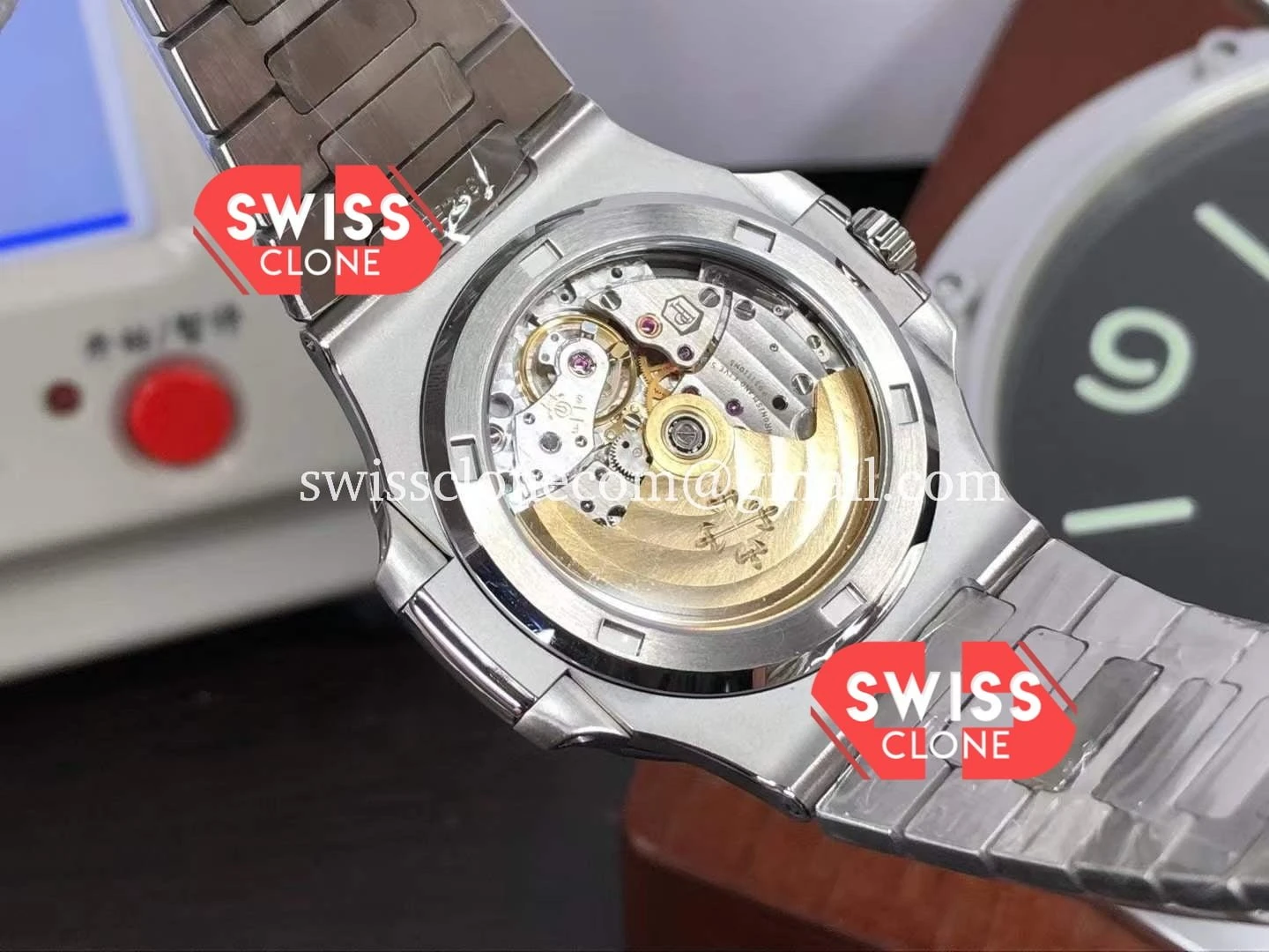 Patek Philippe Nautilus 5711/1A 014 Green Dial 904L 1:1 Super Clone - On-Wrist Presence View