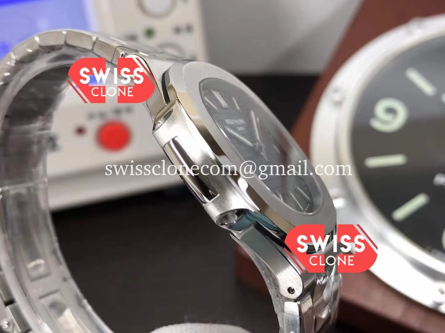 Patek Philippe Nautilus 5711 Blue Dial 1:1 Super Clone - Clasp & Bracelet Finishing
