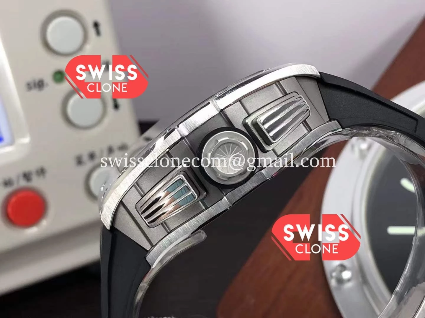 Richard Mille RM011-FM Felipe Massa One Piece Titanium Case Swiss Clone - View 3