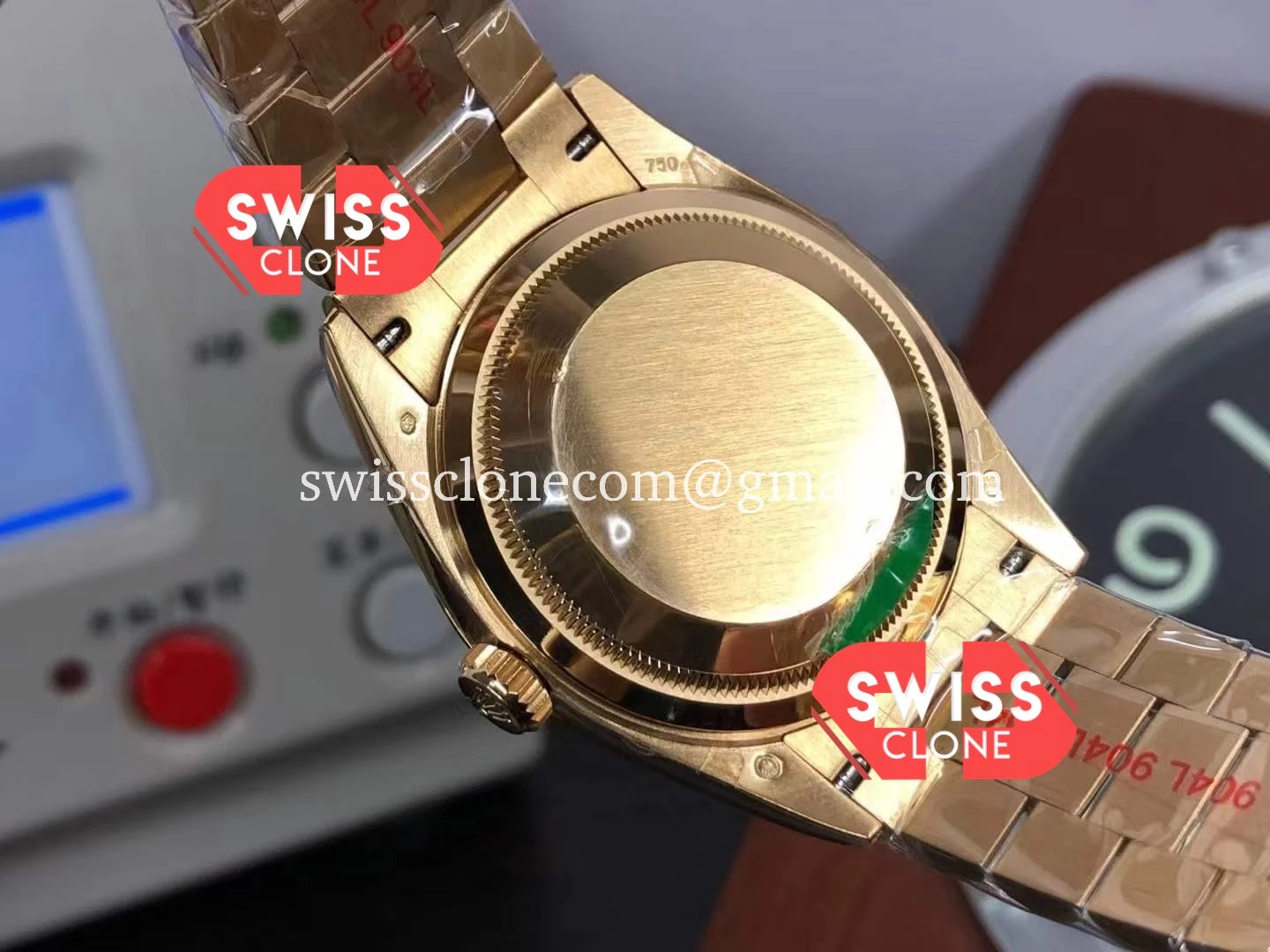 Rolex Day Date 36MM 118238 Green Dial Presidential 18K 1:1 Super Clone - On-Wrist Presence View