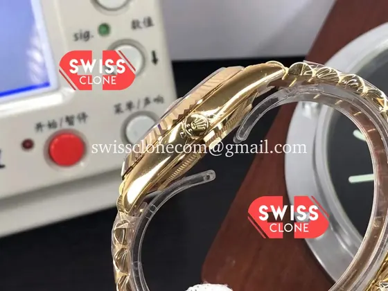 Rolex Day Date 40MM Gold Dial Roman Numerals 1:1 Super Clone - Lateral Case Thickness Profile