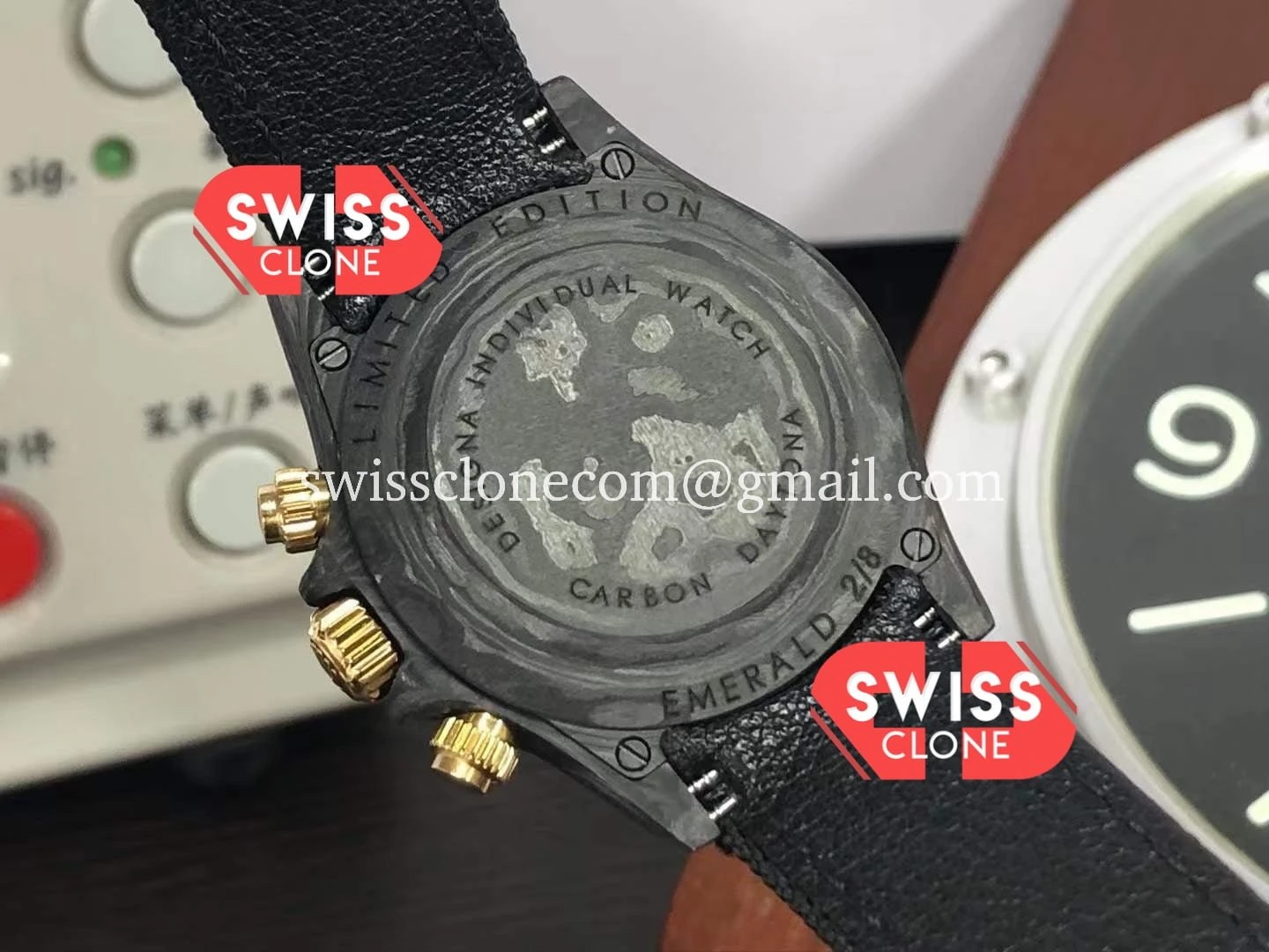 Rolex Daytona DiW Black & Gold Carbon 1:1 Super Clone - On-Wrist Presence View