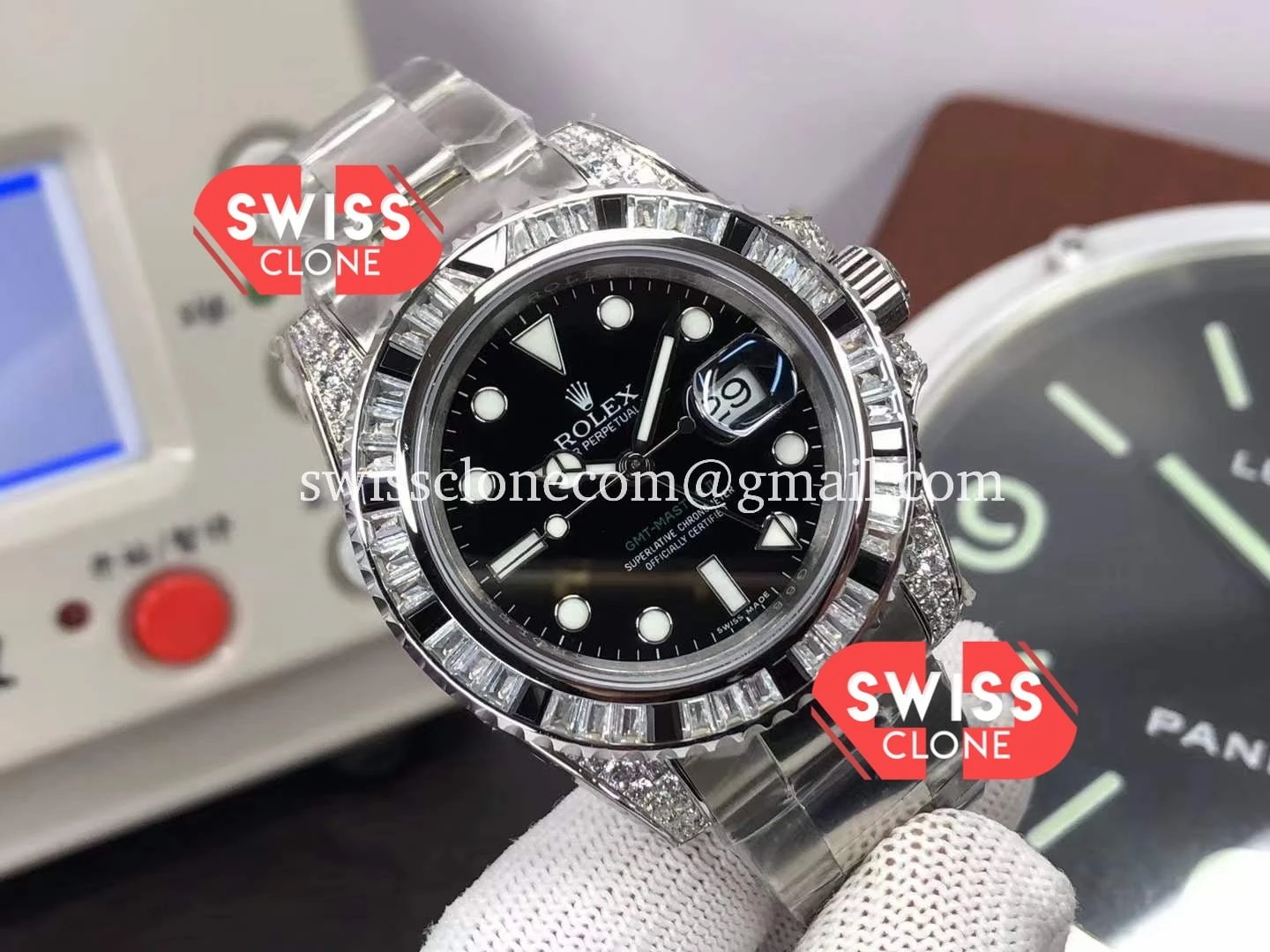 Rolex GMT Masters II Diamonds Bezel in 904L 1:1 Super Clone - Dial Macro Close-Up
