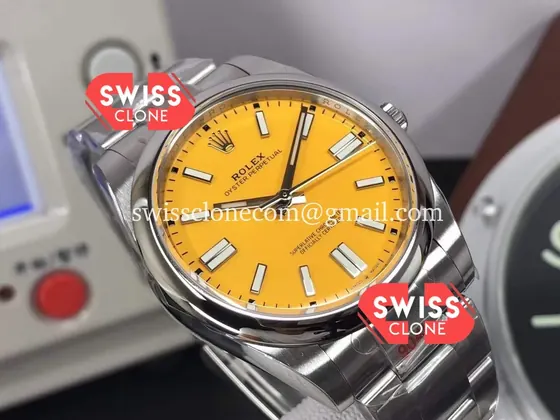 Rolex Oyster Perpetual 41MM Yellow Dial REF#124300 Cal.3230 1:1 Super Clone - Dial Macro Close-Up