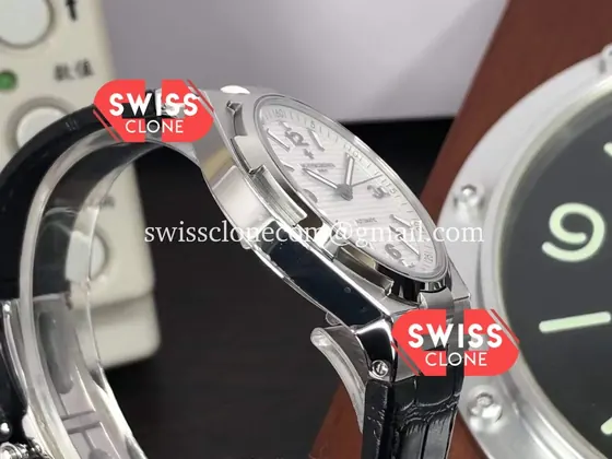 Vacheron Constantin Overseas 1:1 Super Clone - Caseback & Cloned Calibre Movement