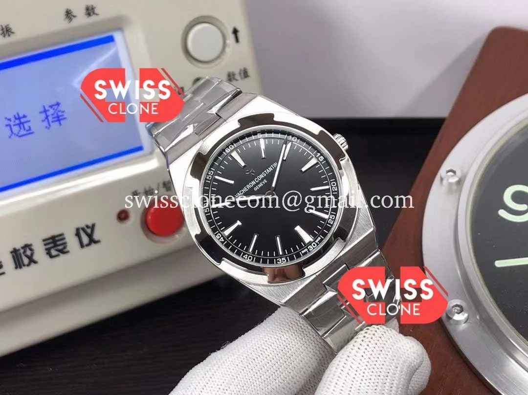 Vacheron Constantin Overseas Black Dial Steel Strap (SW-21897) Swiss Clone - View 3