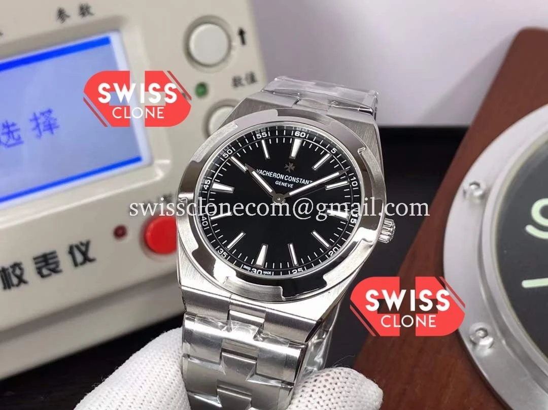 Vacheron Constantin Overseas Black Dial Steel Strap (SW-21897) Swiss Clone - View 4