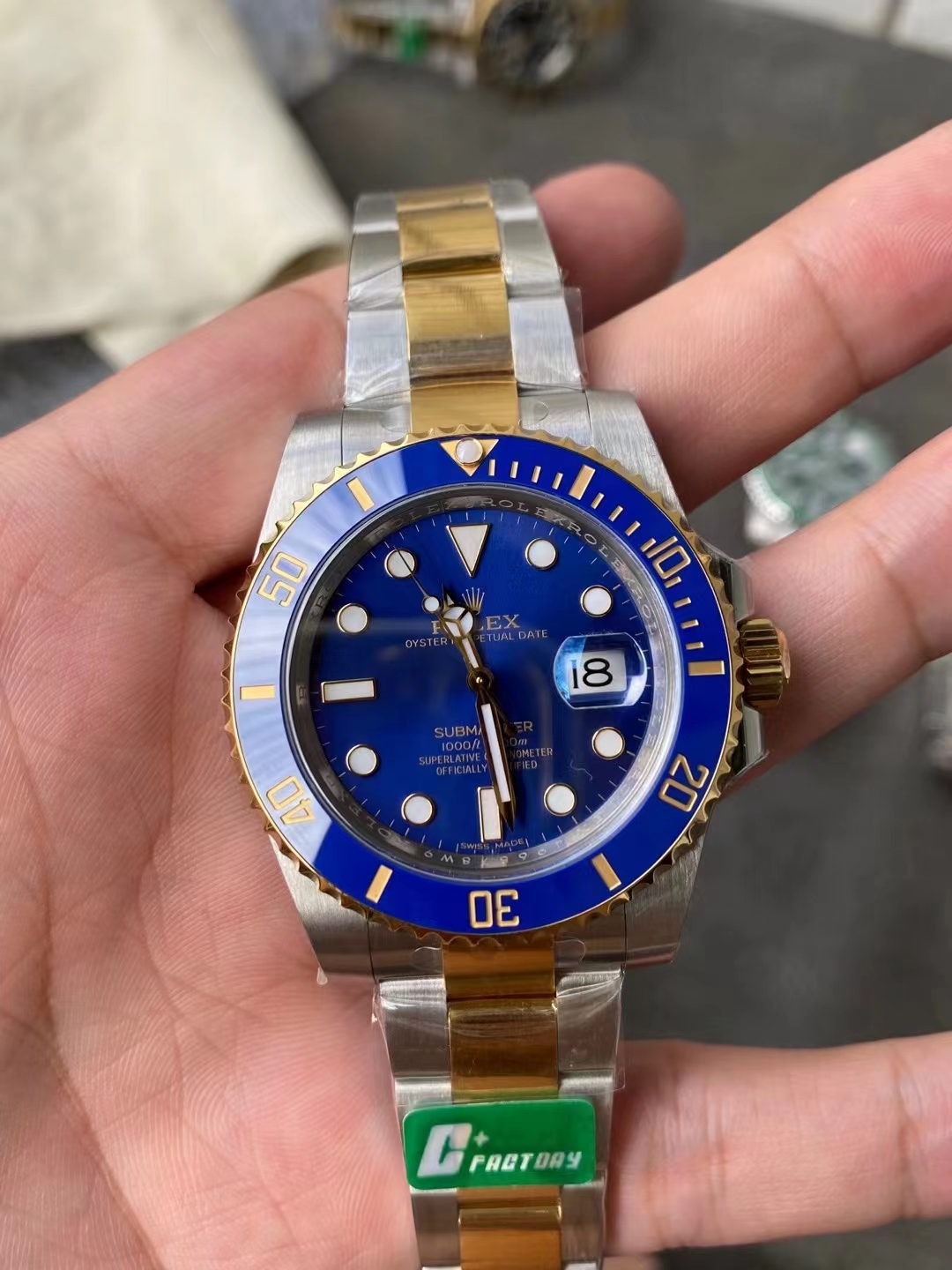 Replica Rolex Submariner Two Tone Blue 1 Macro Inspection
