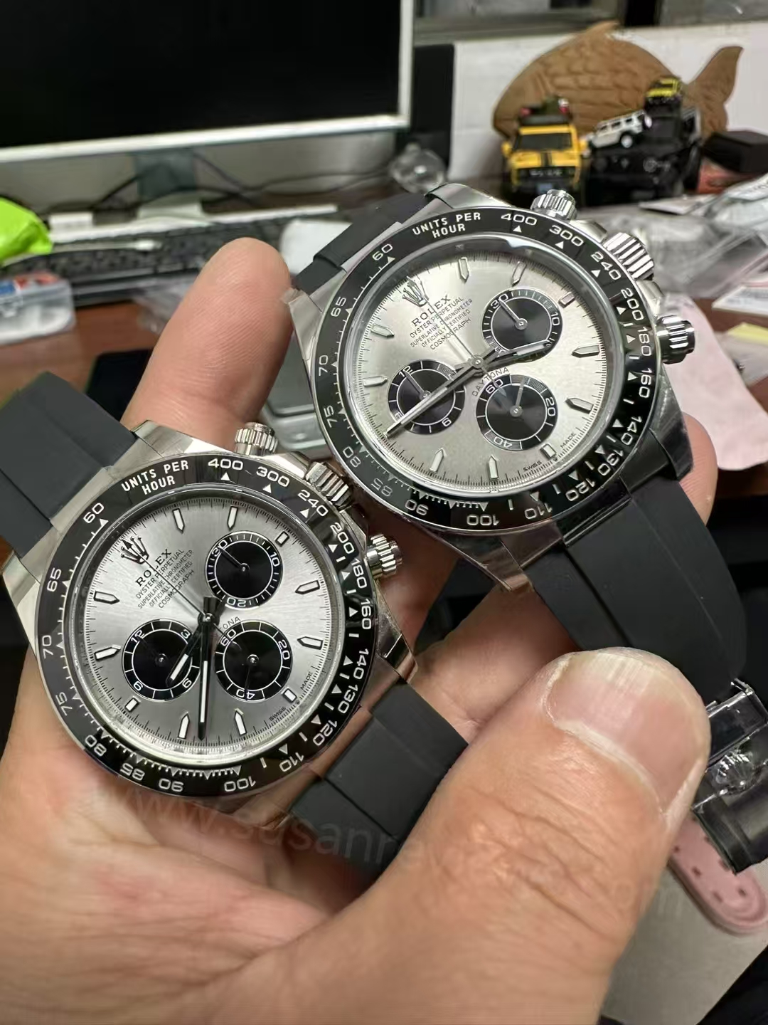 Replica Rolex Daytona Vs Genuine Movement & Case Macro