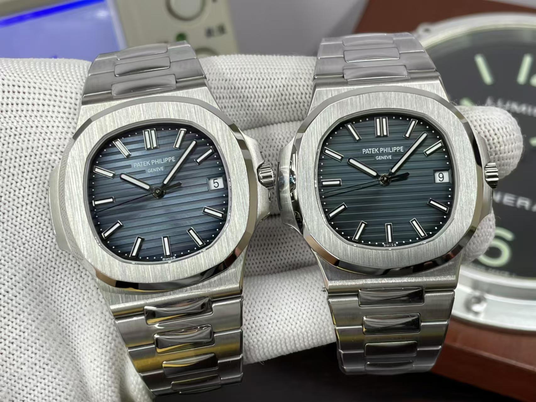 3K Nautilus Vs Nautilus Sw Dial Movement & Case Macro