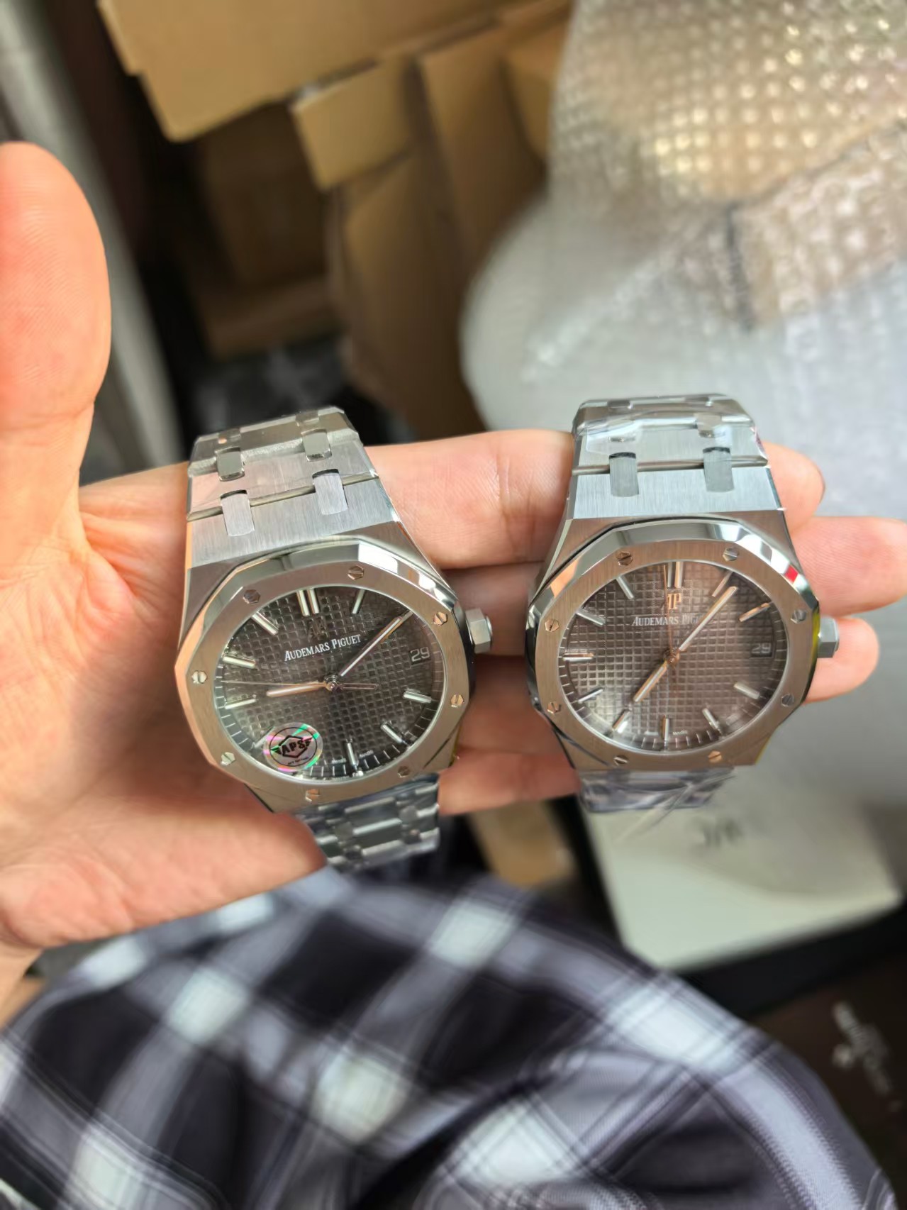 15500 Grey Dial Color Aps Vs Vs 4 Movement & Case Macro