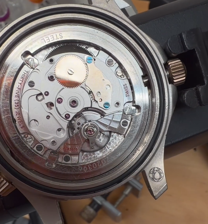 Omega Seamaster Diver 300M Super Clone Review: VSF Co-Axial 8800 Ceramic Wave & NTTD 007 Titanium — Genuine Omega 8806 Movement Side-by-Side Comparison