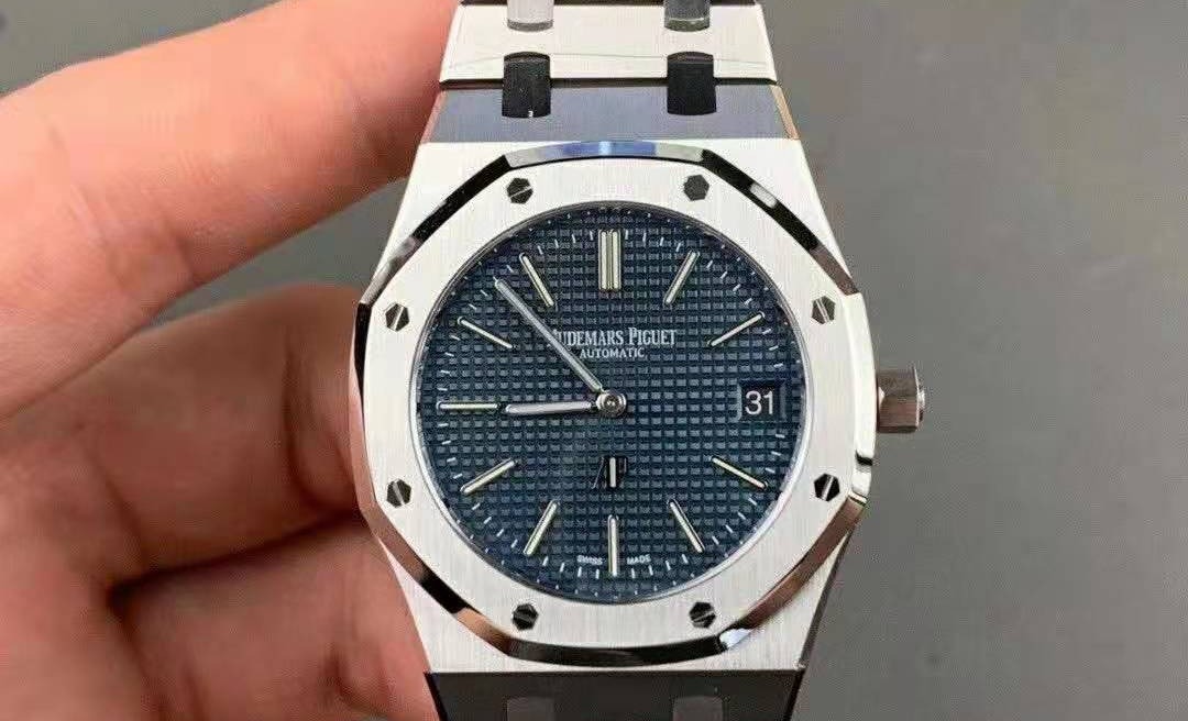 Audemars Piguet Royal Oak Jumbo Extra-Thin 15202ST & 16202ST Super Clone Guide: ZF vs XF 8.1mm Analysis (2026)