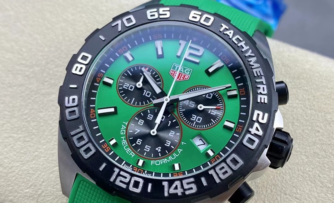 TAG Heuer Super Clone Guide: Original Factory (OF) & XF Aquaracer Professional 300, Carrera & Monaco — Replica Tag Heuer Formula 1 Green 2 Macro Inspection