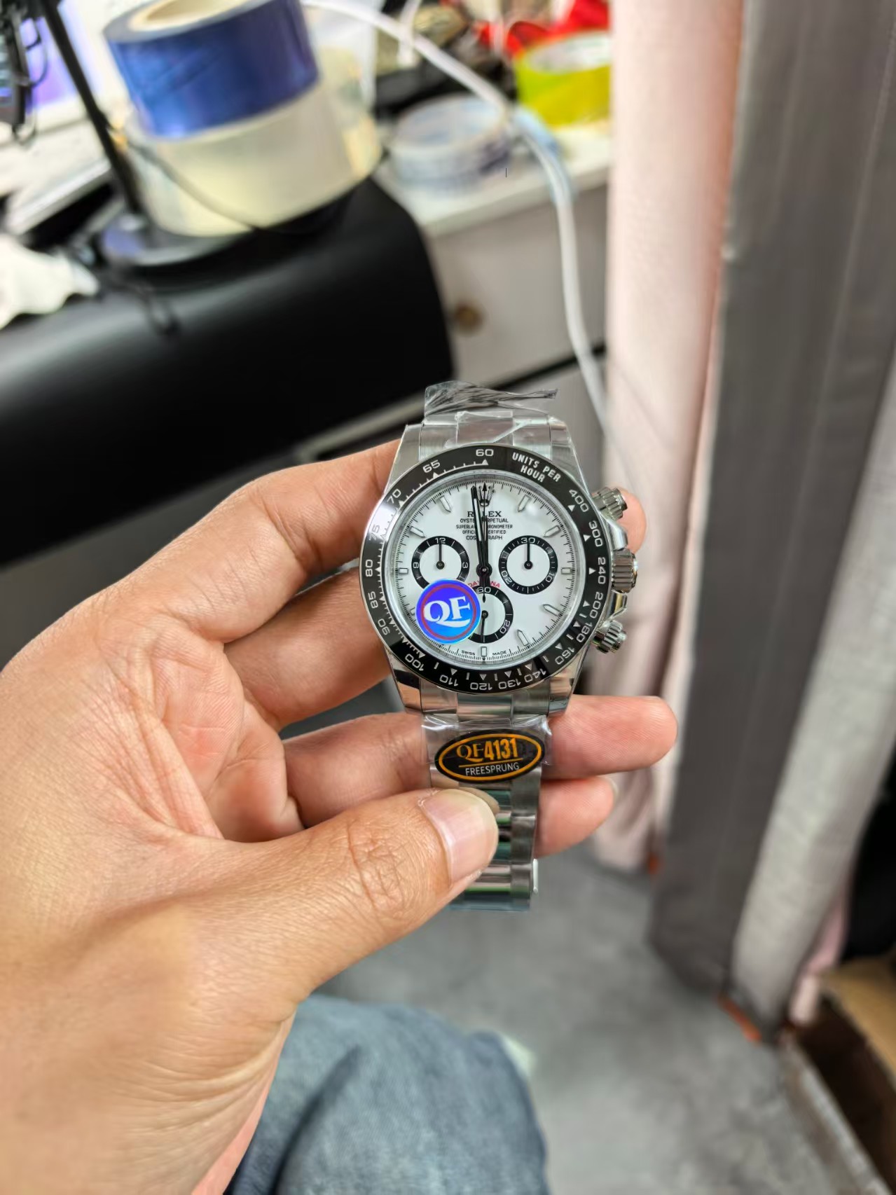 Rolex Super Clone Movement Encyclopedia: Dandong DD4130, DD4131, DD3285 & VS3235 vs VR/SH Calibers — Replica Rolex Daytona 4131 Free Sprung Macro Inspection