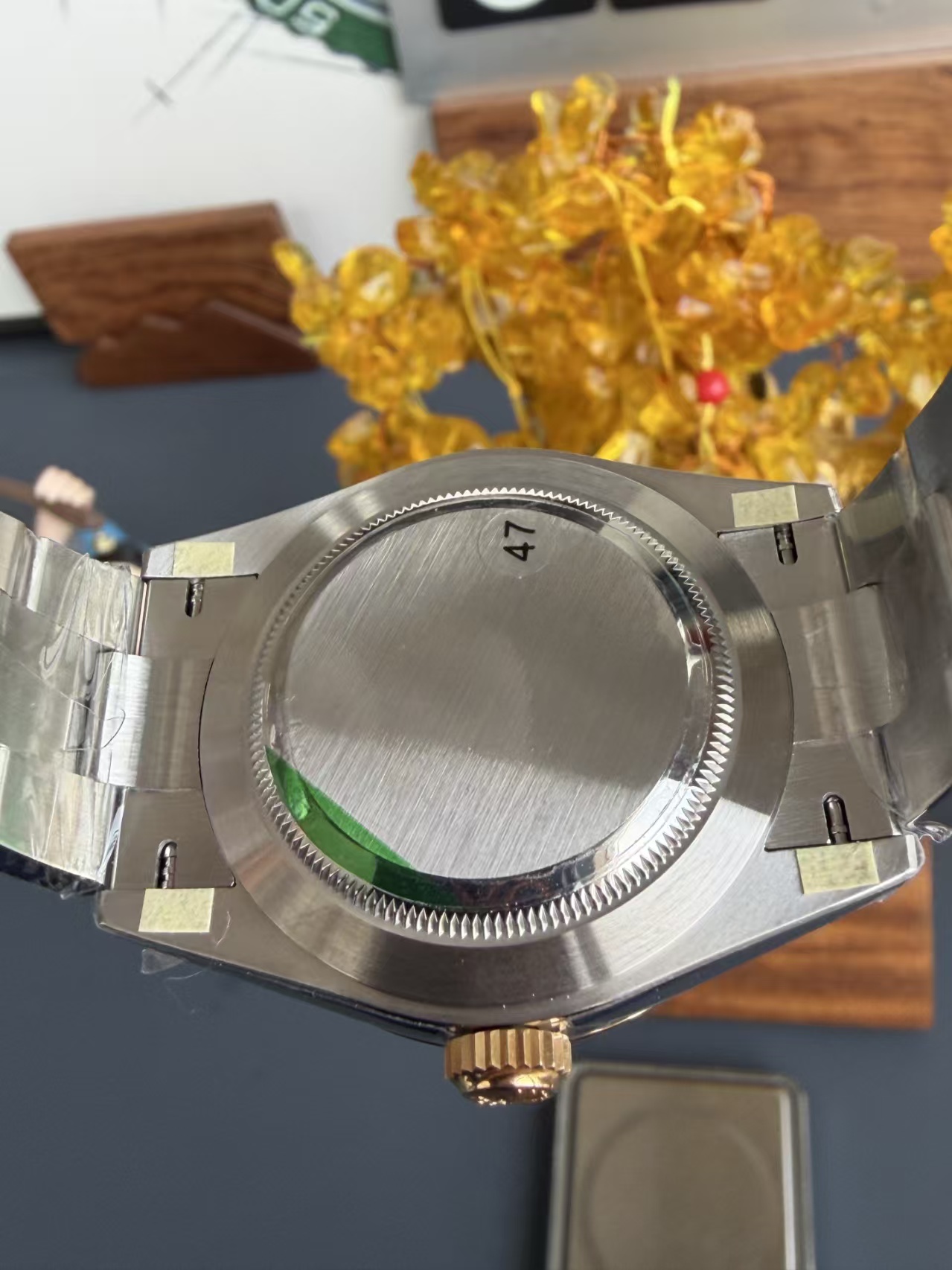 Rolex Oyster Perpetual 41 (124300) & 36 (126000) Super Clone Shootout: Clean Factory vs VSF Tiffany Blue & Green — Rolex Oyster Perpetual 100 Years Anniversary Case Back Side-by-Side Comparison