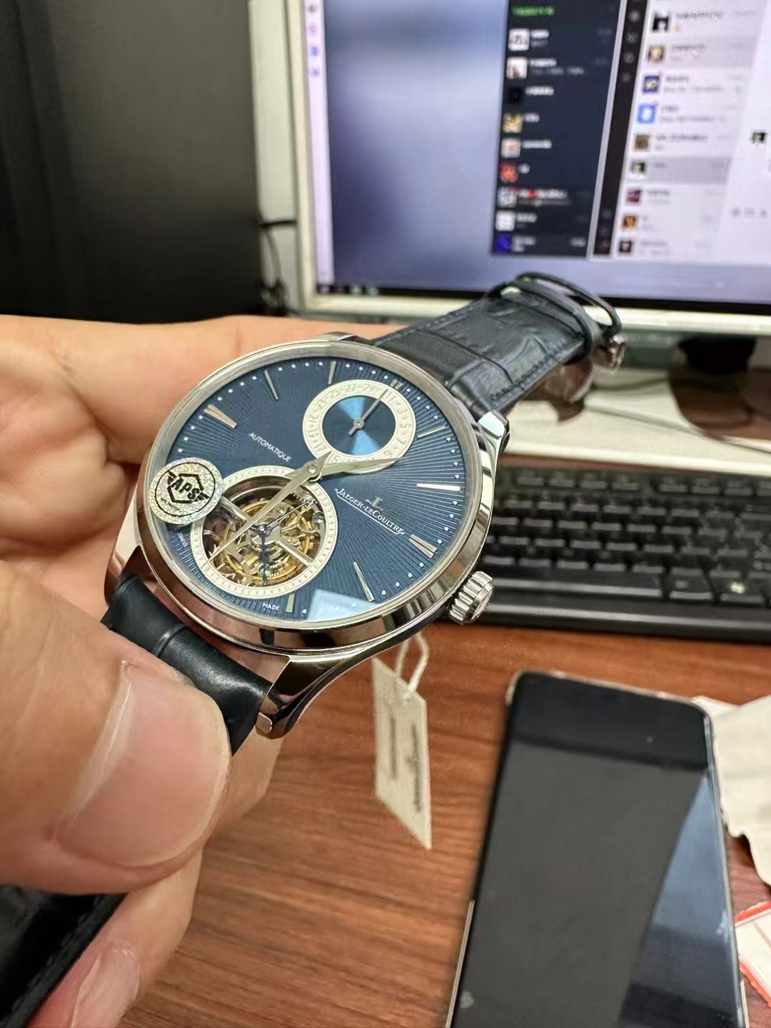 Jaeger-LeCoultre Master Ultra Thin Moonphase (Q1368430) & Polaris Super Clone Guide: APSF vs GF Calibre 925 Review — Replica Jaeger Lecoultre Blue Dial Movement & Case Macro