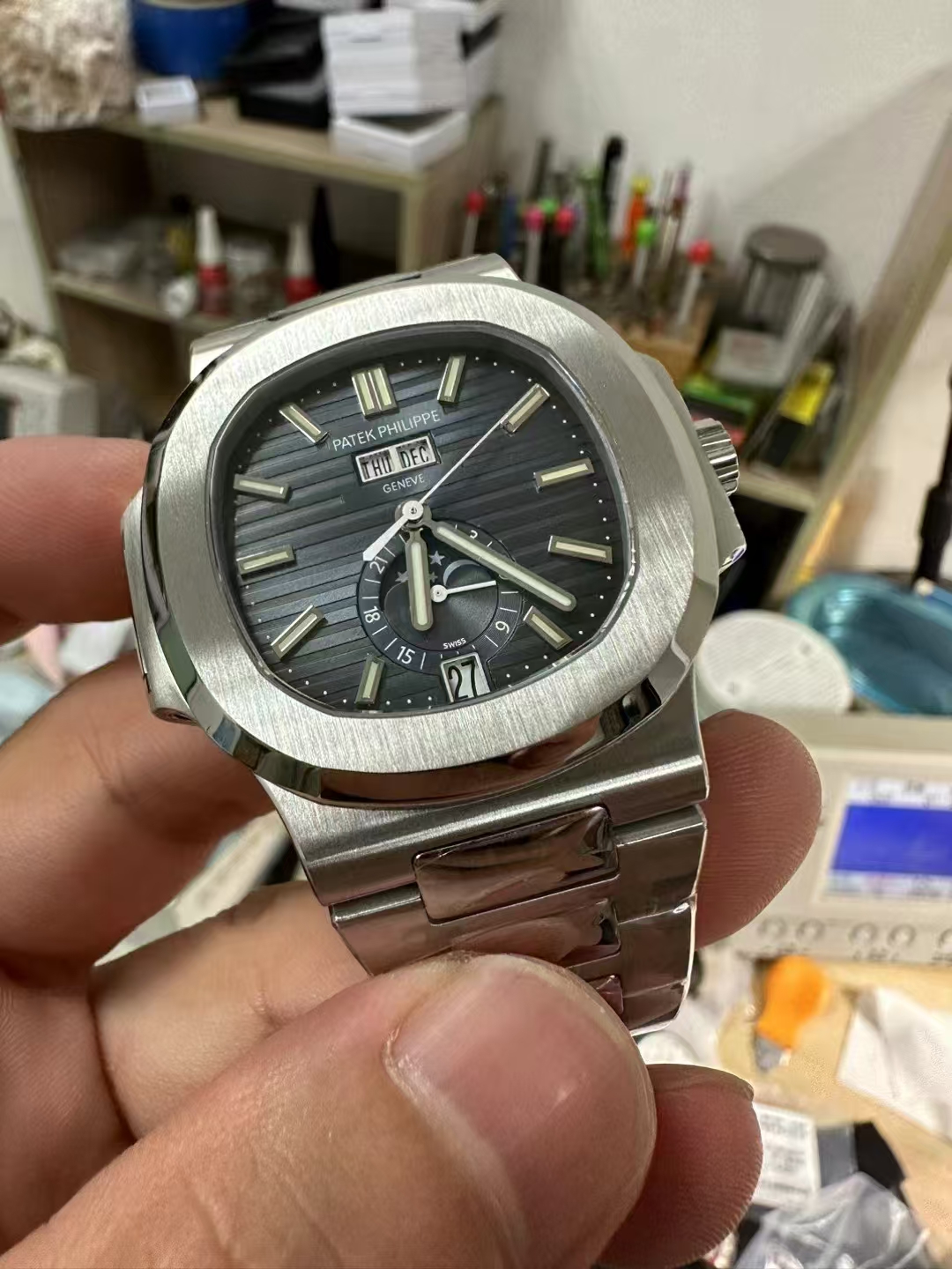 Patek Philippe Complications (5205R Moonphase, 5524G Travel Time) & Calatrava (5227 / 5296) Super Clone Guide — Replica Patek Philippe Nautilus 5726 Movement & Case Macro